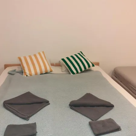 Sensational Location Studio Apartment